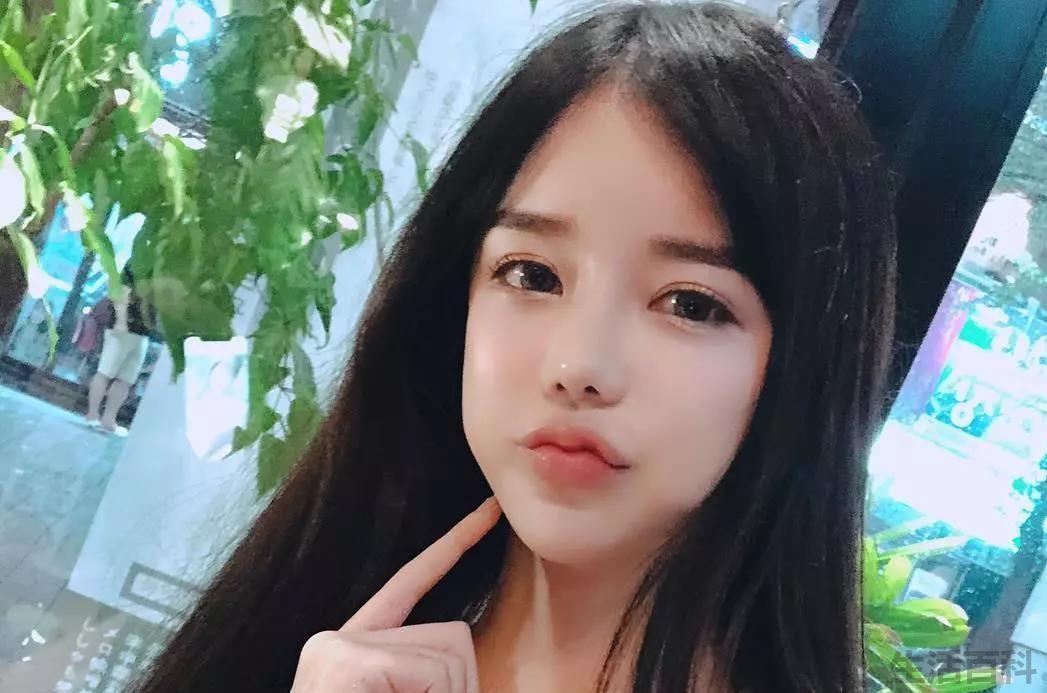 怎样跟女孩子聊天找话题