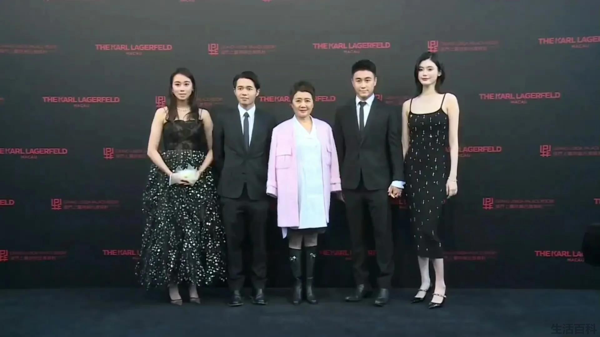 何超仪:上次人这么齐还是在殡仪馆