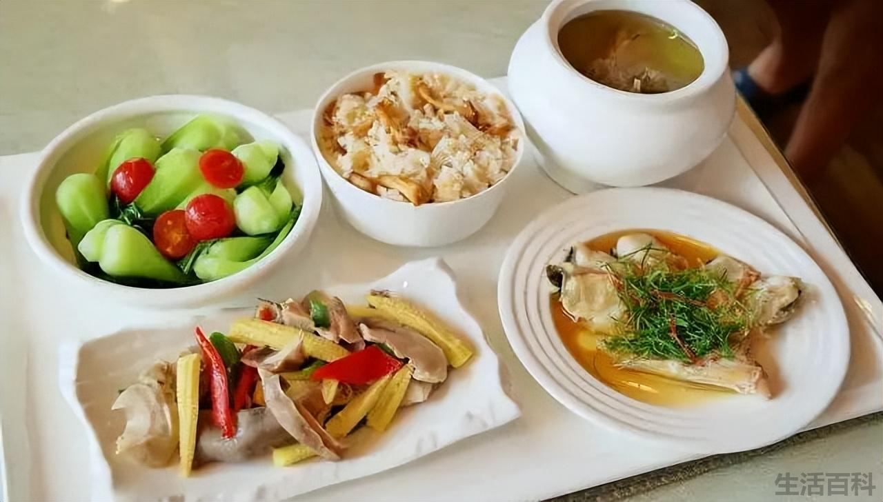 坐月子应该吃什么