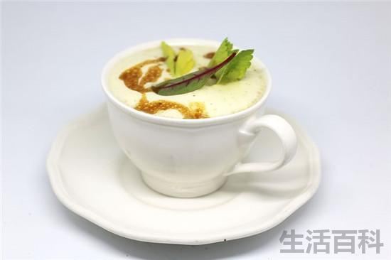 全脂牛奶和脱脂牛奶的区别