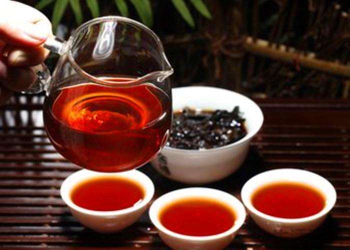 用茶叶水洗脸有什么好处