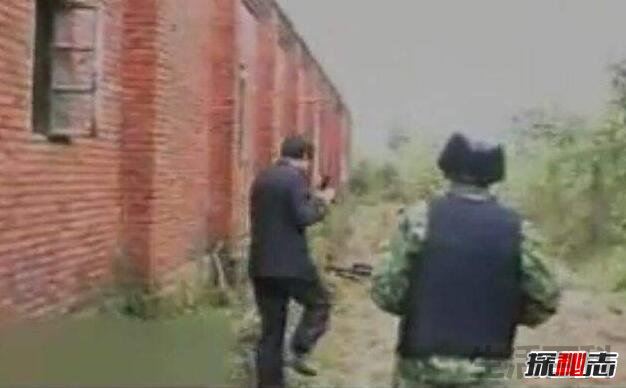 持枪抢银行杀人恶贯满盈