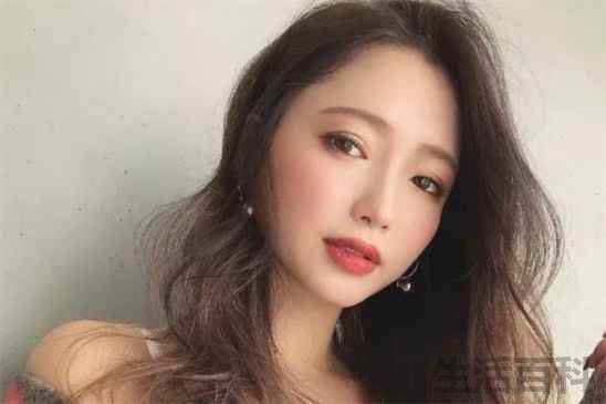 头发多的发型图片女