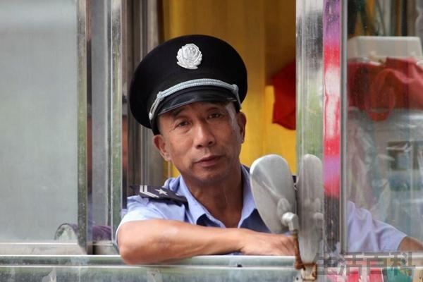 两班倒是什么意思