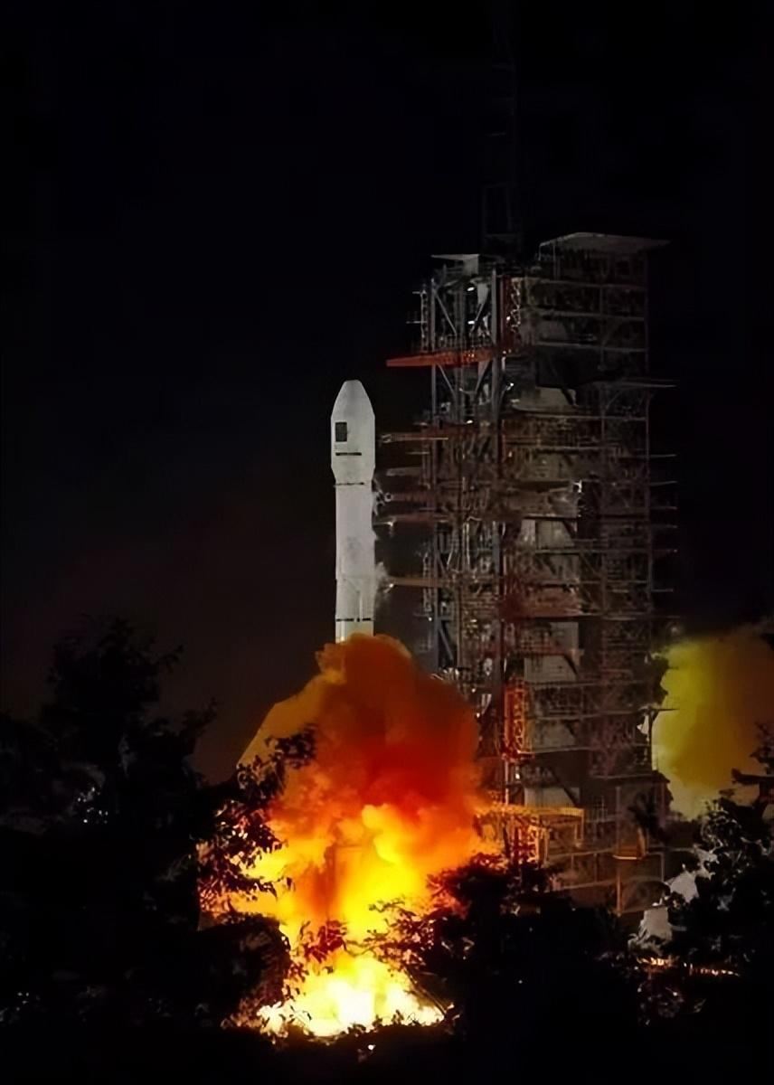 中国第一次登月时间和人物