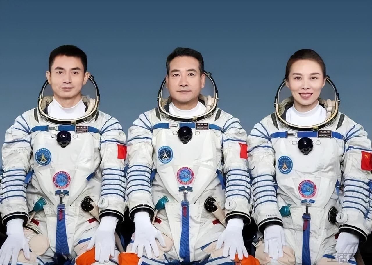 中国第一次登月时间和人物