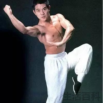 李连杰的真实家世高岗
