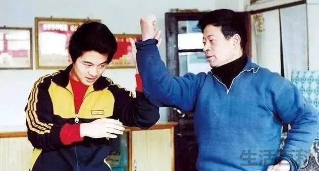 李连杰的真实家世身份惊人