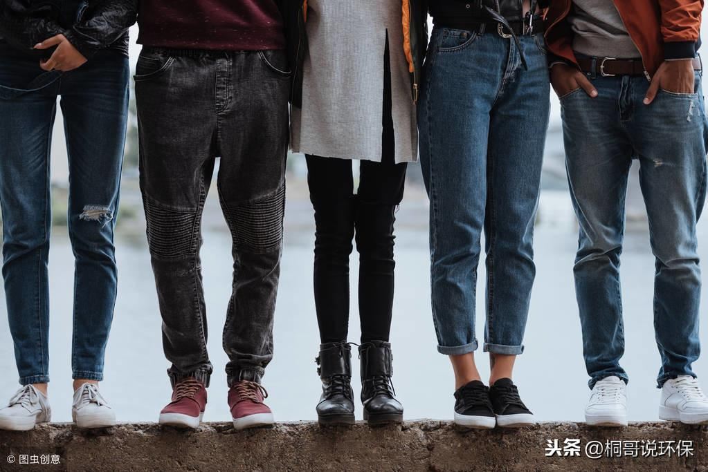 牛仔裤老掉色怎么办