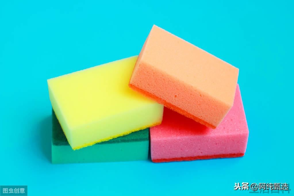 衣服粘毛怎么解决