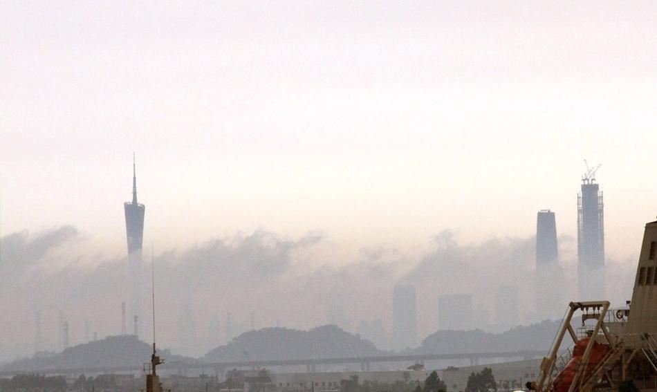海市蜃楼形成的原因