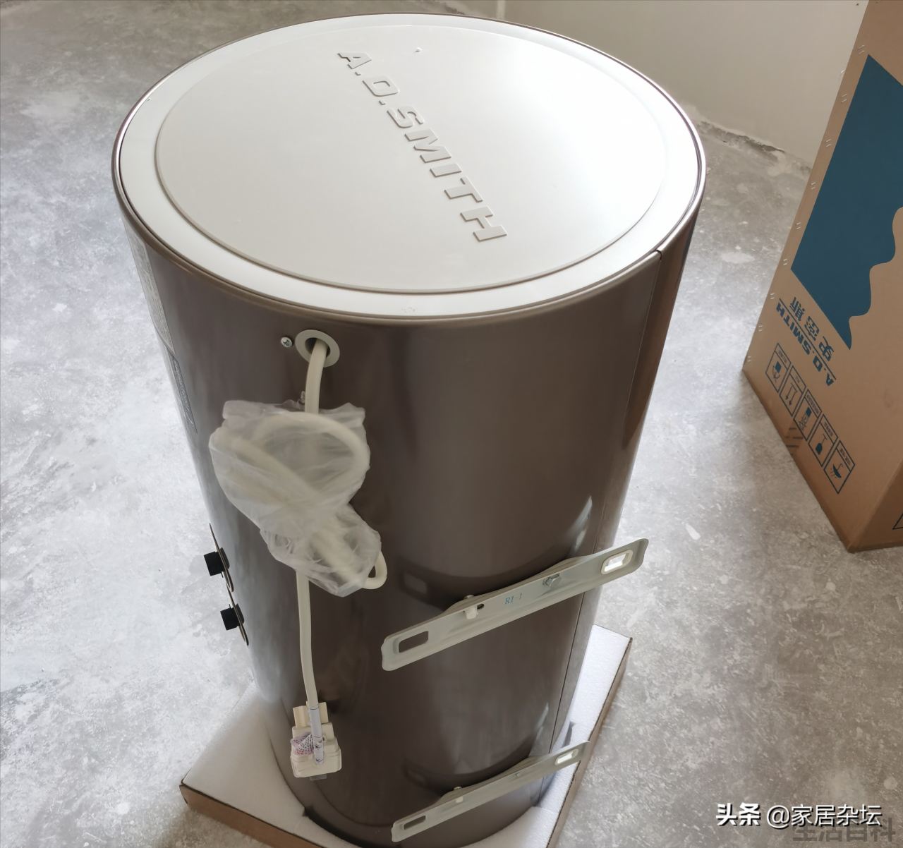 家用储水式电热水器耗电吗