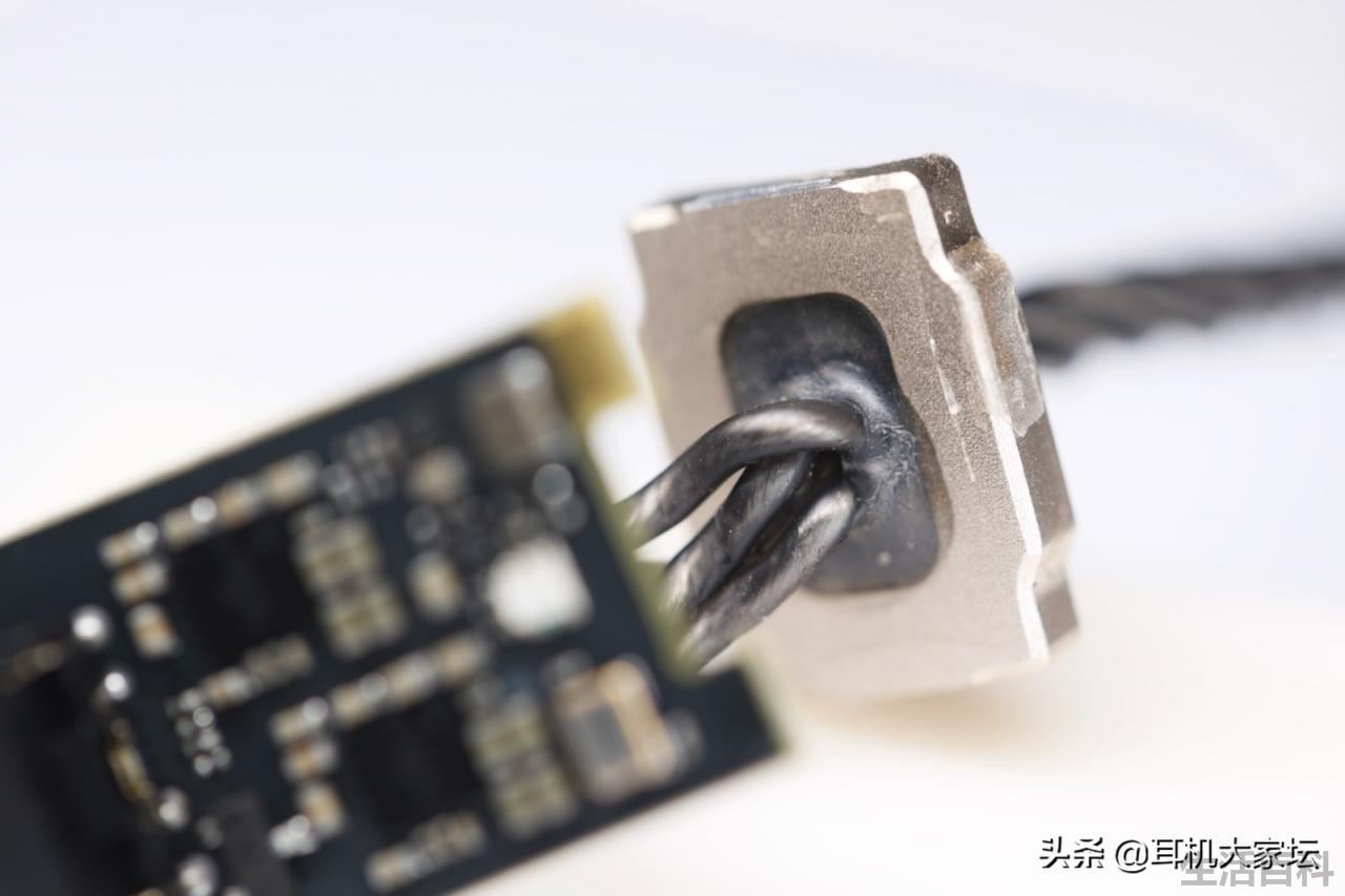 飞傲KA2便携解码耳放拆解