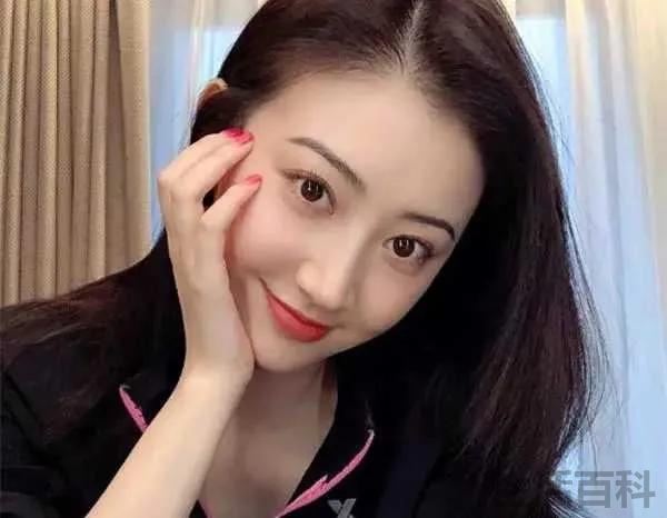 笑魇如花还是笑靥如花