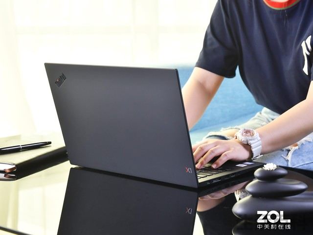ThinkPad X1 Carbon 2019