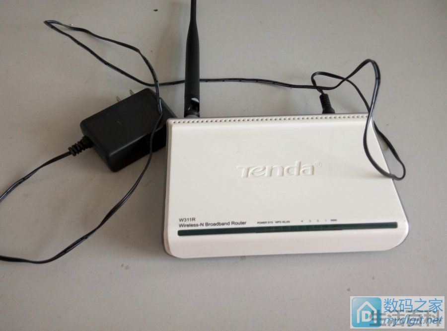 TENDA W311R无线路由器拆解