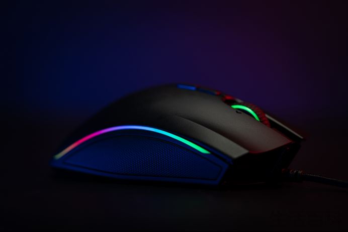RAZER曼巴眼镜蛇精英版参数