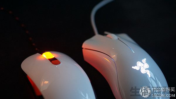 KANA v2光学游戏鼠标价格