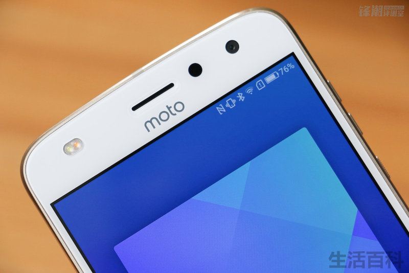 Moto Z2 Play参数对比