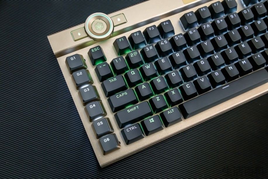 海盗船k100为什么贵