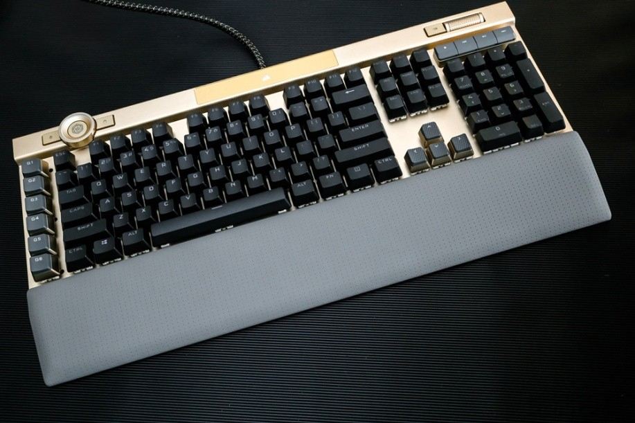 海盗船k100为什么贵