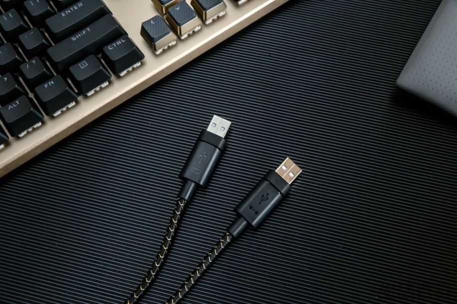 海盗船k100为什么贵