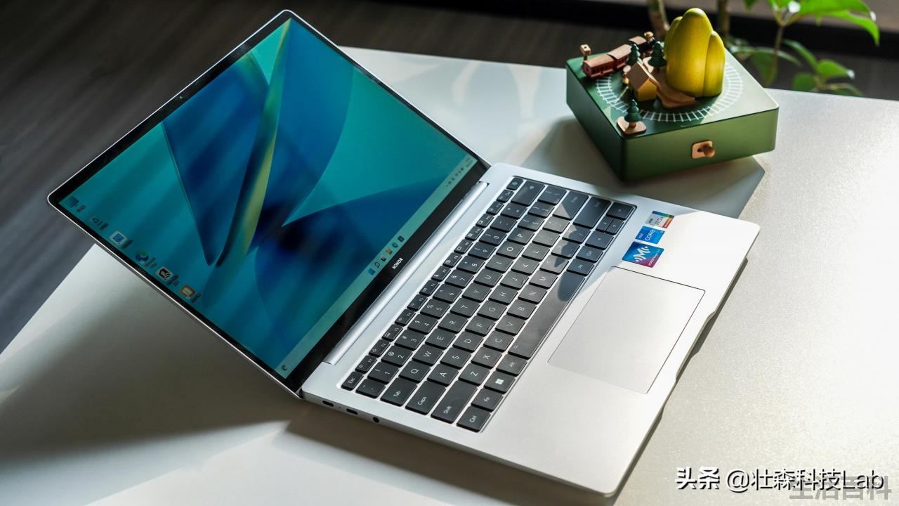 全新荣耀MagicBook 14参数配置
