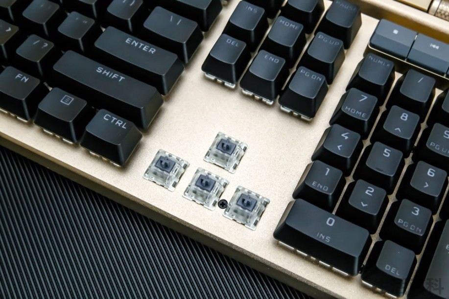 海盗船k100为什么贵