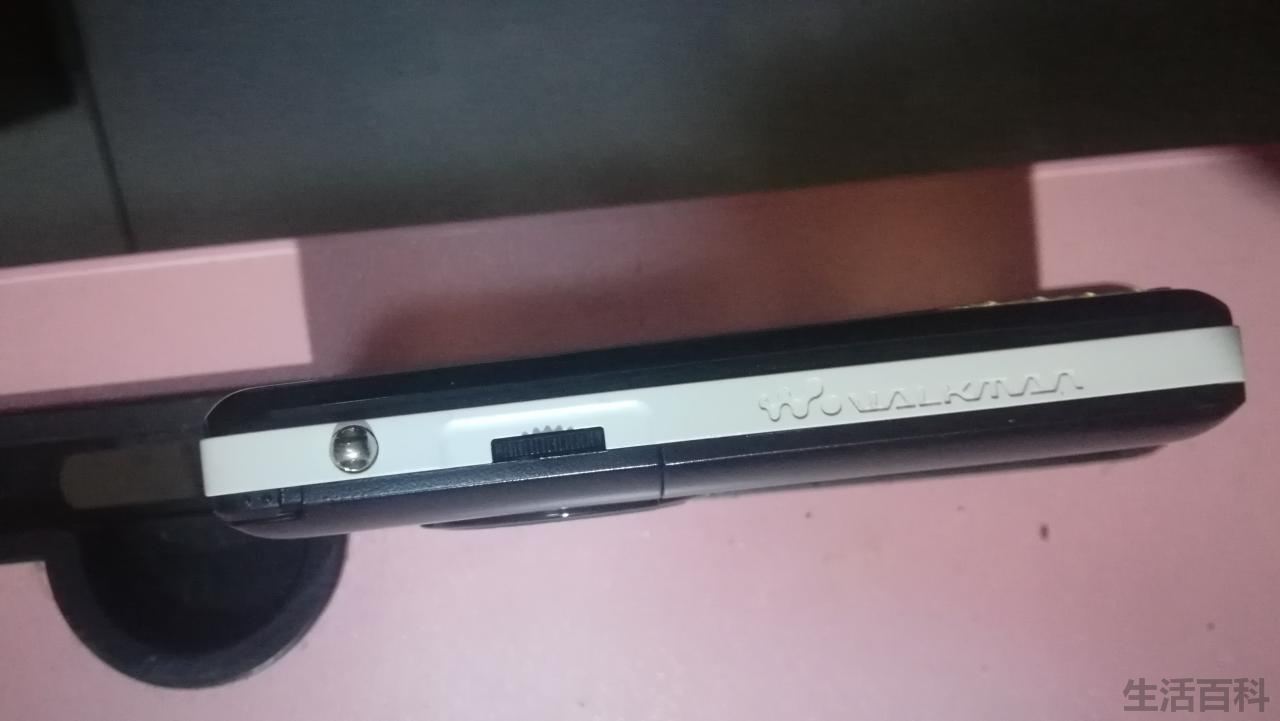 索尼爱立信经典音乐手机W960i