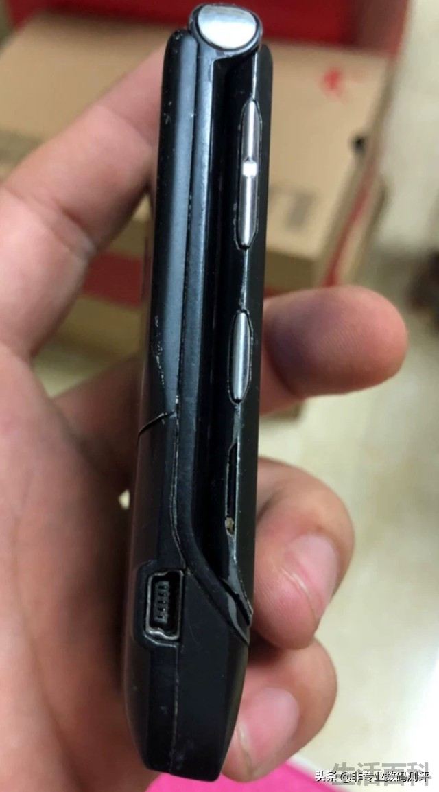 现在摩托罗拉v3多少钱