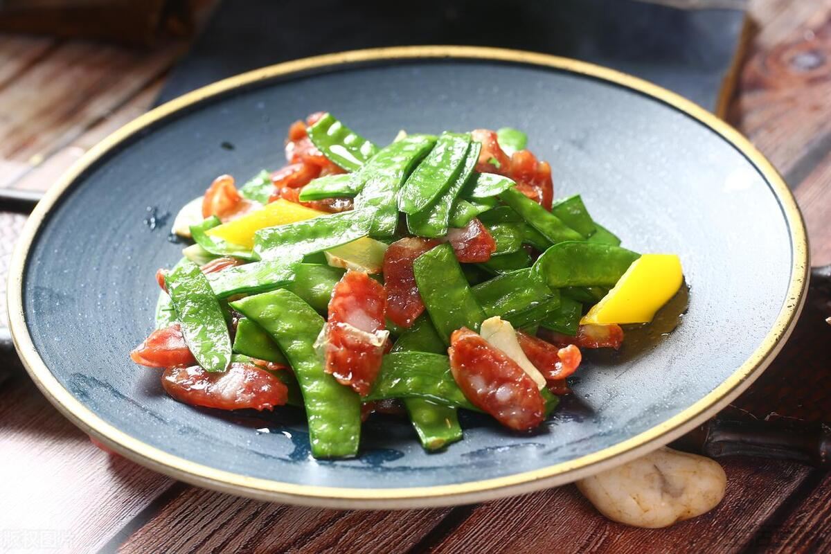 荷兰豆炒腊肠怎么做才好吃