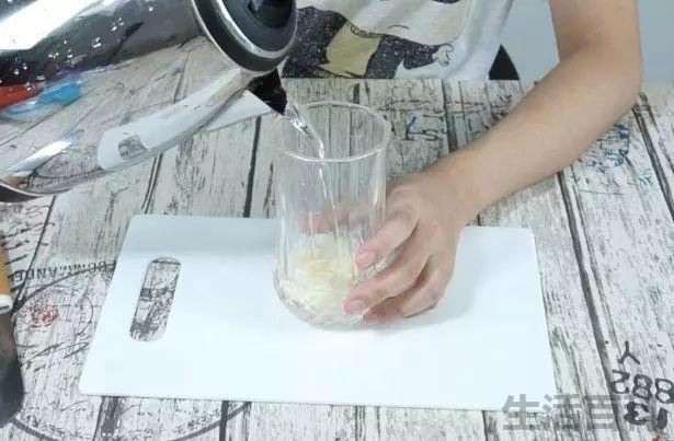 大蒜水的功效与作用及禁忌