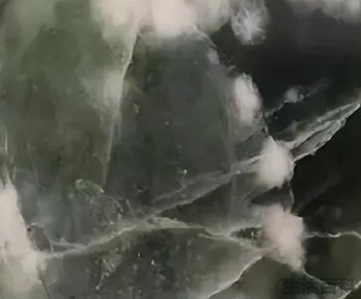 翡翠棉絮多了是不是就不值钱了