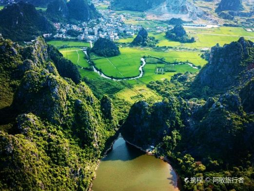 陆川水月岩风景区