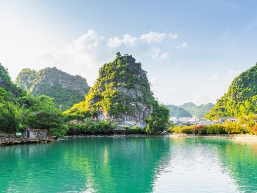 隆安布泉河