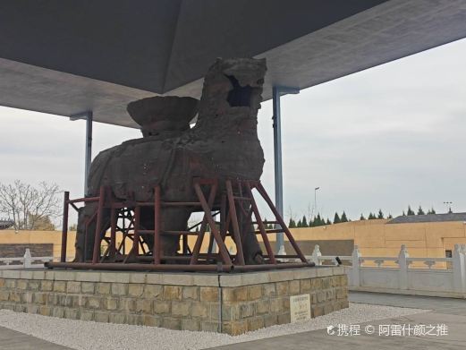 沧县铁狮子