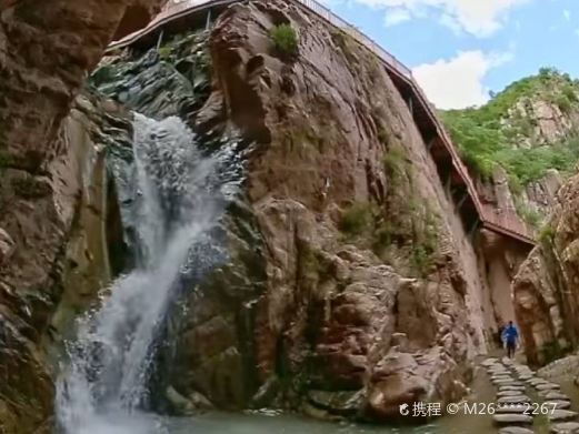 张家口飞瀑峡