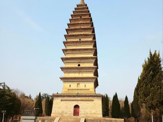 三门峡宝轮寺塔