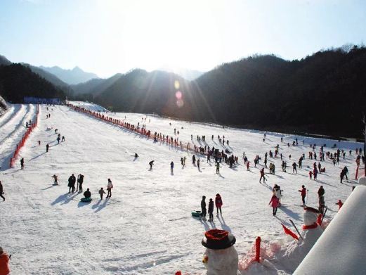 嵩县木札岭速龙滑雪场