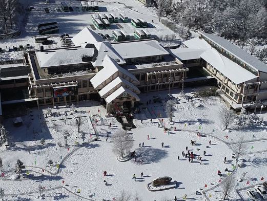 神农架中和国际滑雪场