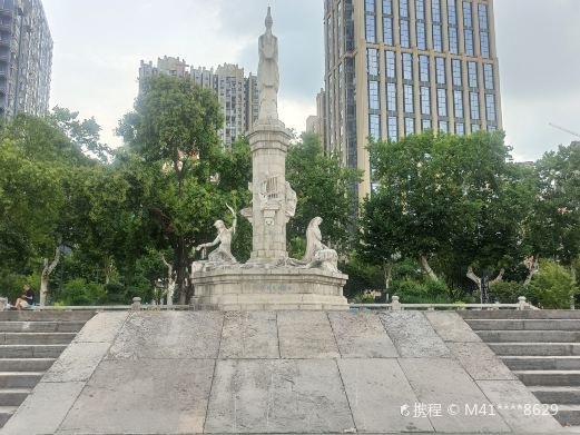 宜昌江豚广场