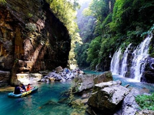 鹤峰隔子河