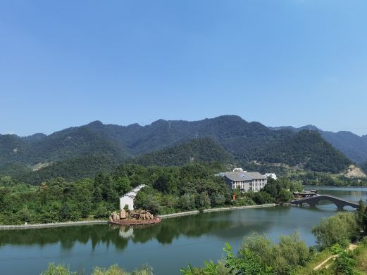 十堰紫薇岛生态旅游度假区
