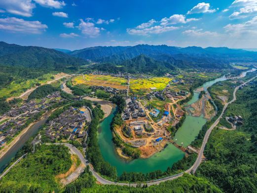 龙山捞车河