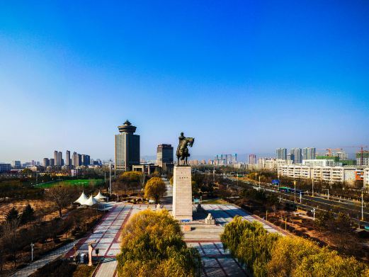 乌兰浩特成吉思汗公园