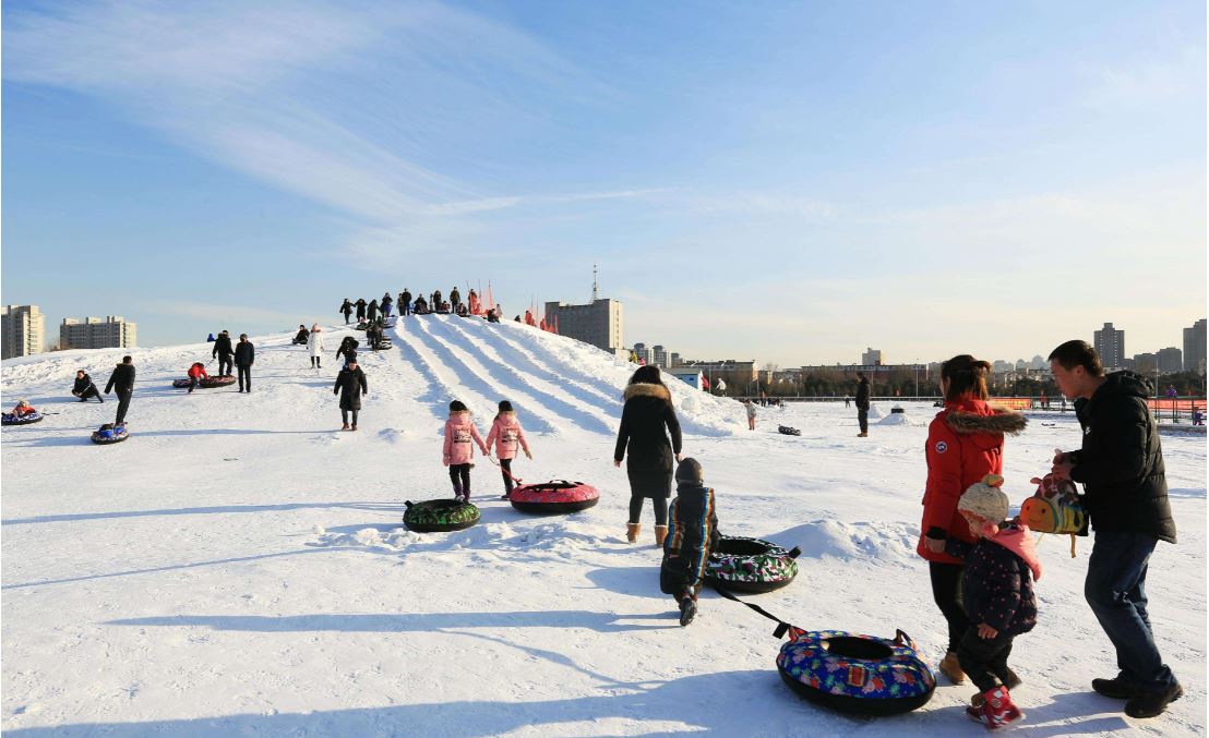 呼和浩特内蒙古赛马场仟胜冰雪体育园