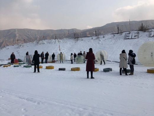 西宁北川冰雪世界