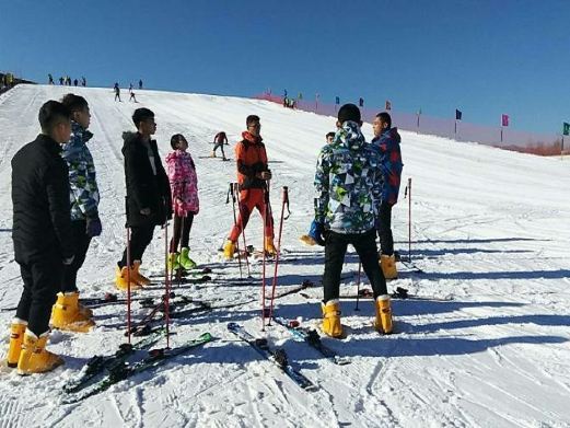 怀仁壬山滑雪场
