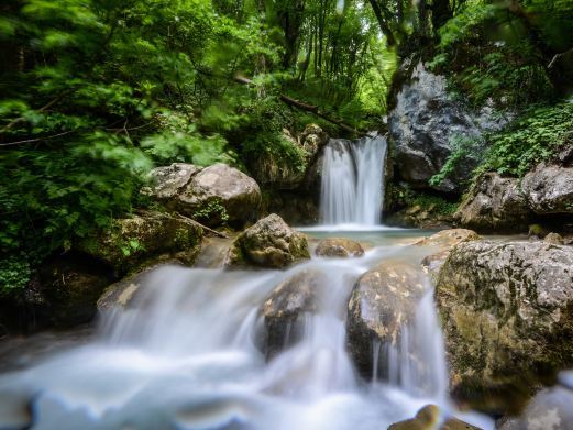 西安黑山瀑布览胜区