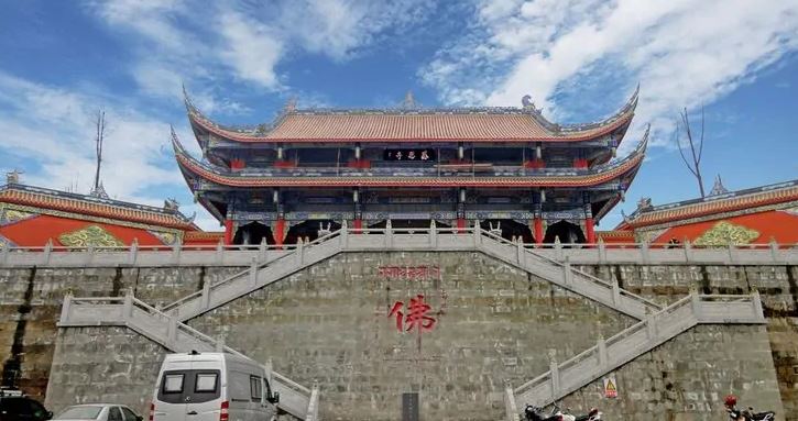 威远感恩寺